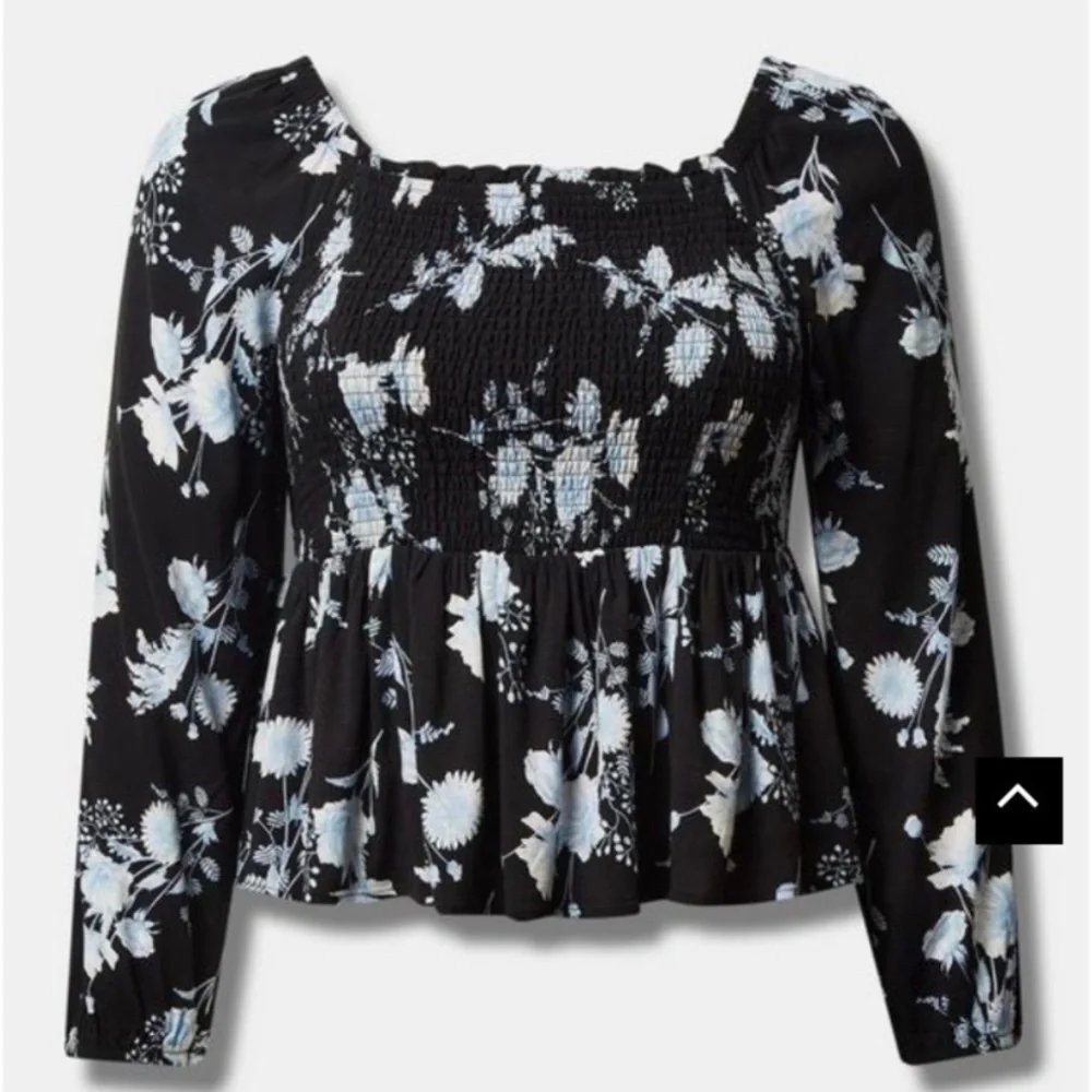 Torrid NWT Rayon Slub Smocked Bodice Floral Long Sleeve Crop Blouse, Size 12 - Picture 2 of 11